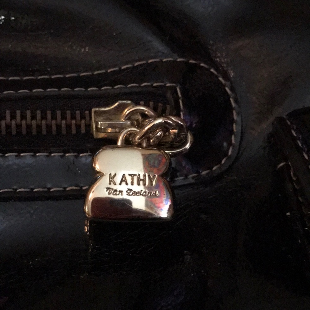 Purse - Picture 2 of 8